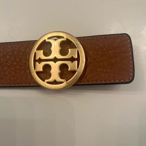 Tory Burch 1 1/2” Reversible belt